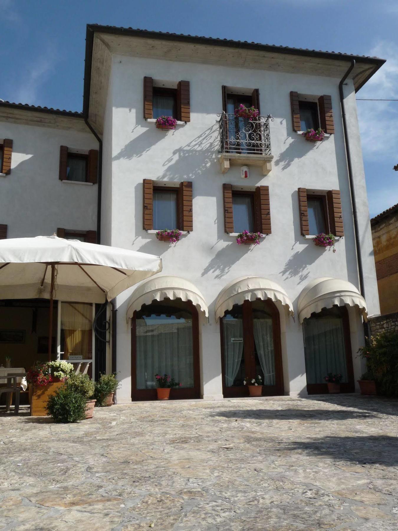 Locanda Ai Archi Di Andreola Monica Farra di Soligo Екстериор снимка