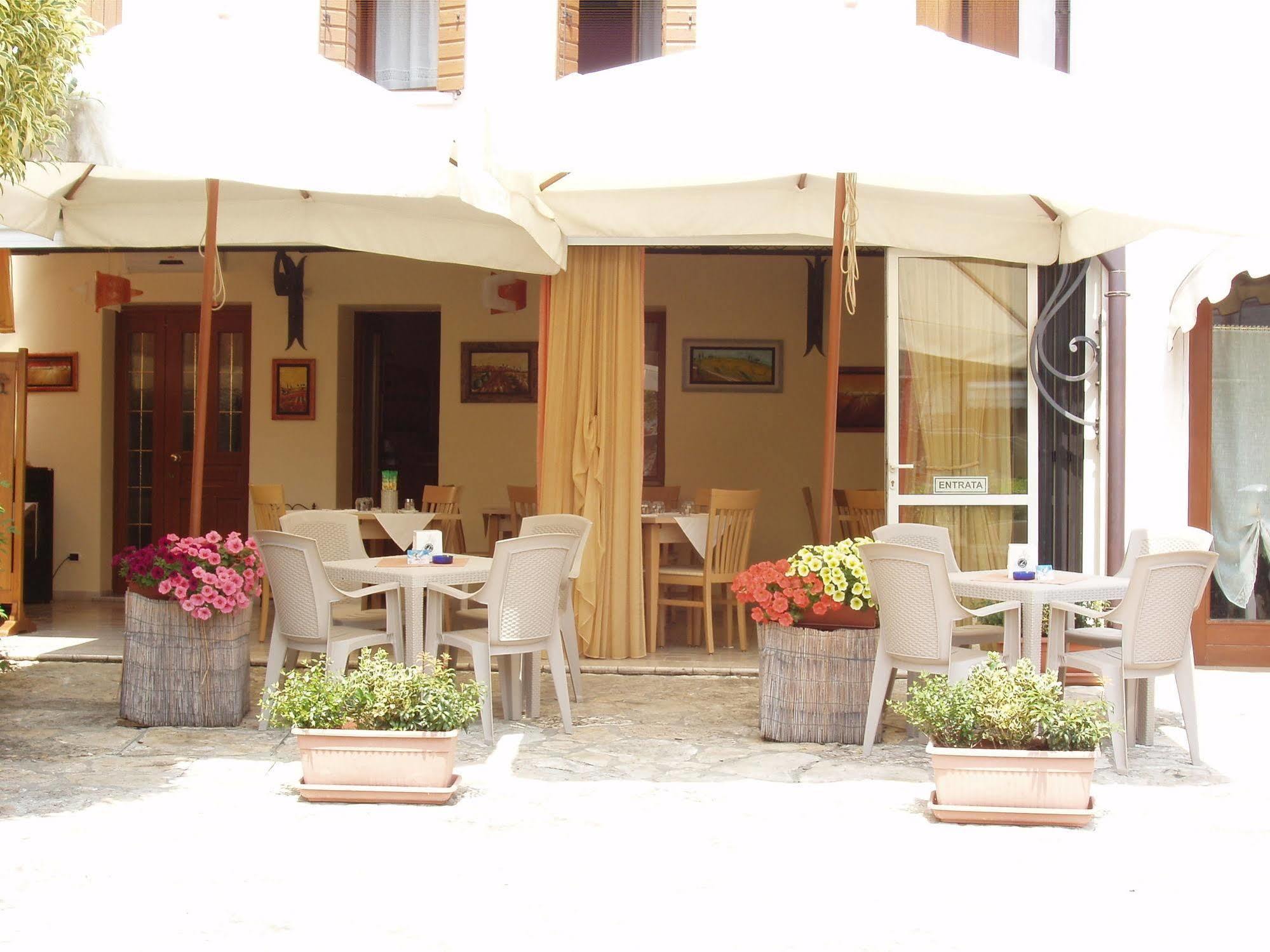 Locanda Ai Archi Di Andreola Monica Farra di Soligo Екстериор снимка
